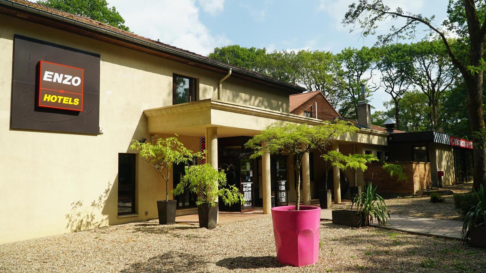 Enzo Hotels - St Eloy Metz Amneville By Kyriad Direct Eksteriør billede