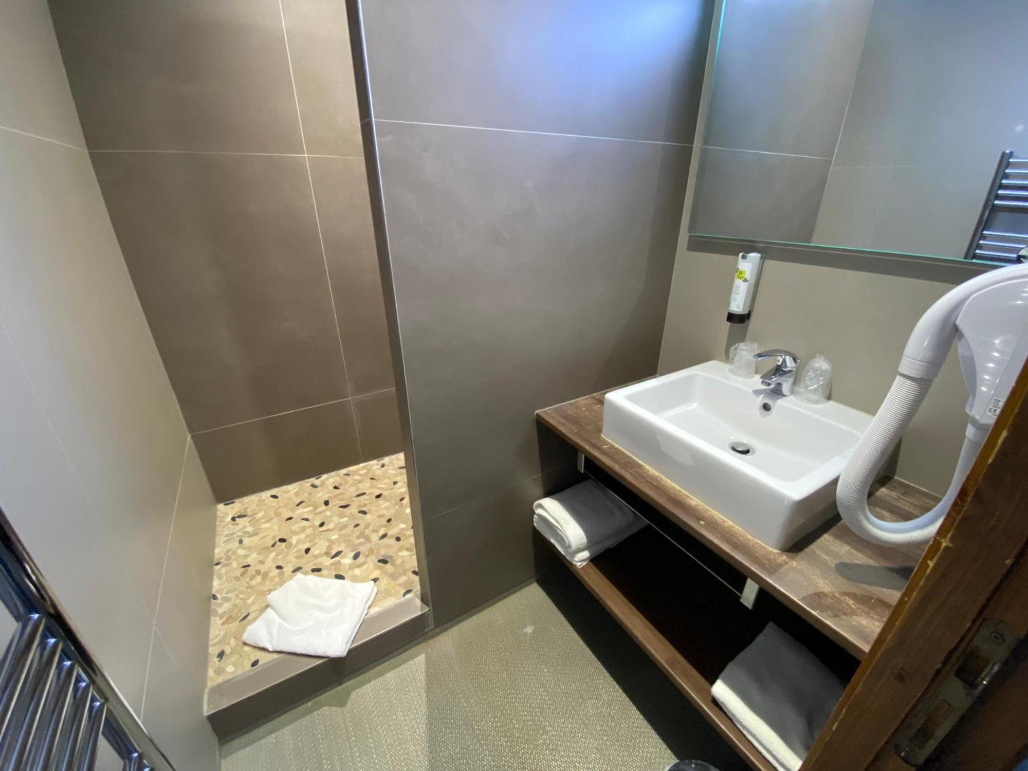 Enzo Hotels - St Eloy Metz Amneville By Kyriad Direct Eksteriør billede