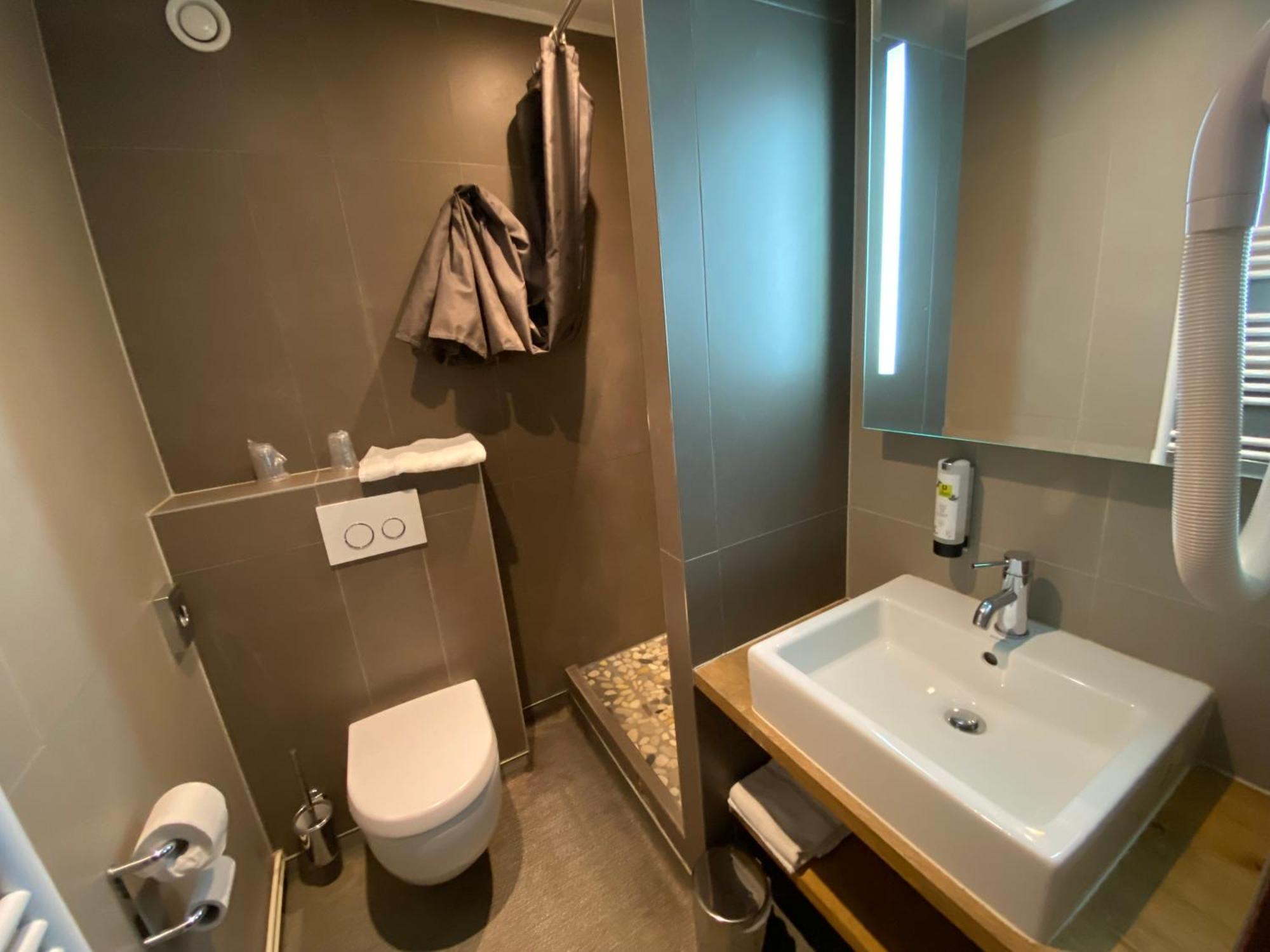 Enzo Hotels - St Eloy Metz Amneville By Kyriad Direct Eksteriør billede